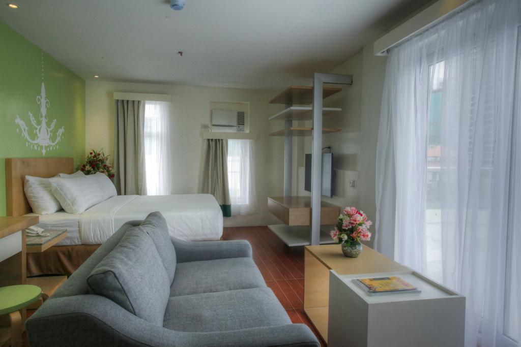 Fersal Hotel Makati Avenue Makati City Luaran gambar