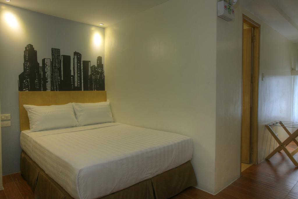 Fersal Hotel Makati Avenue Makati City Bilik gambar