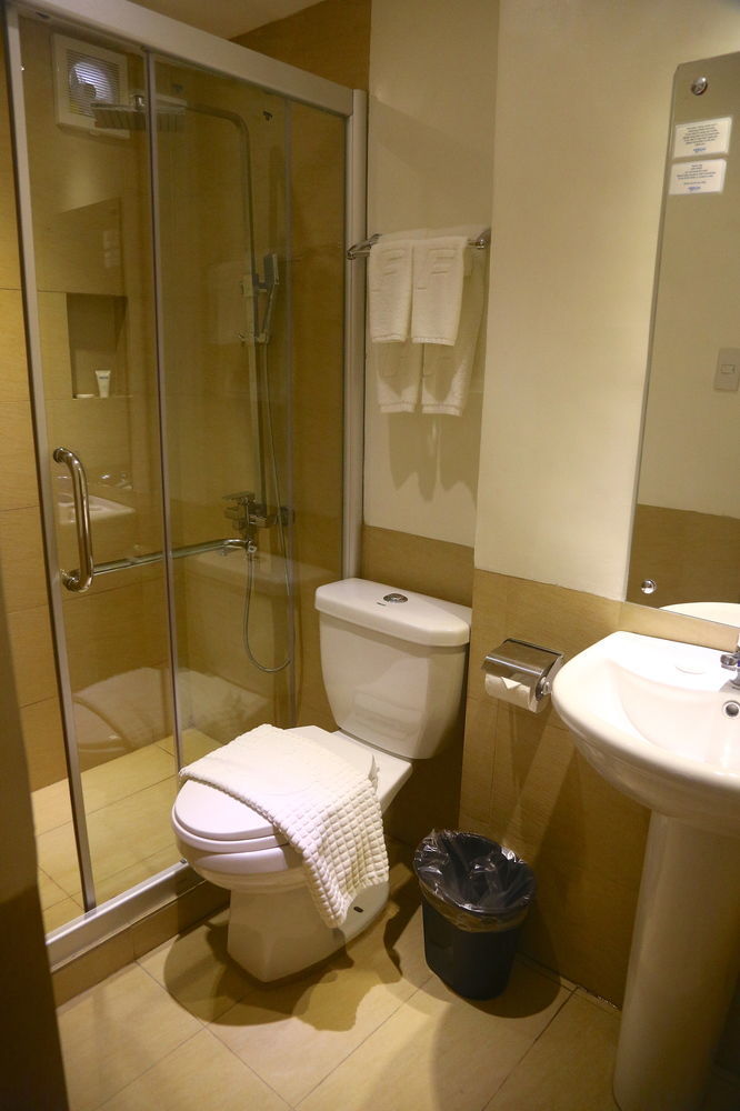 Fersal Hotel Makati Avenue Makati City Luaran gambar